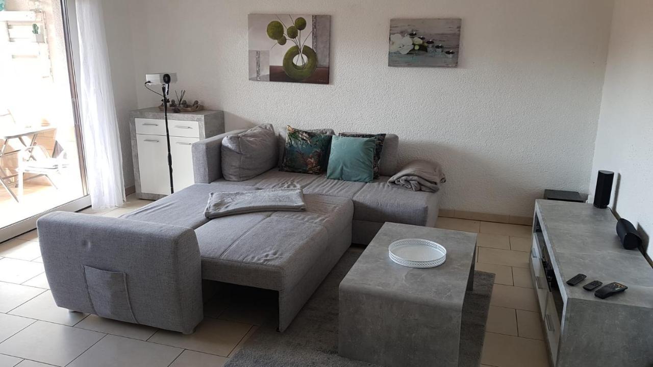 Easystay#4 Home Cinema Ferienwohnung In Kliniknaehe Mit Balkon, Boxspringbett & Netflix Bad Oeynhausen Exterior photo